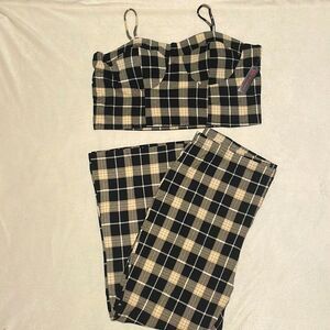 No Boundaries- NWT 2 Piece Set- Crop Top Bralette & Wide Leg Pants- Size XXXL 21